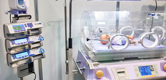 Incubator for newborns and syringe infusion pumps in clinic