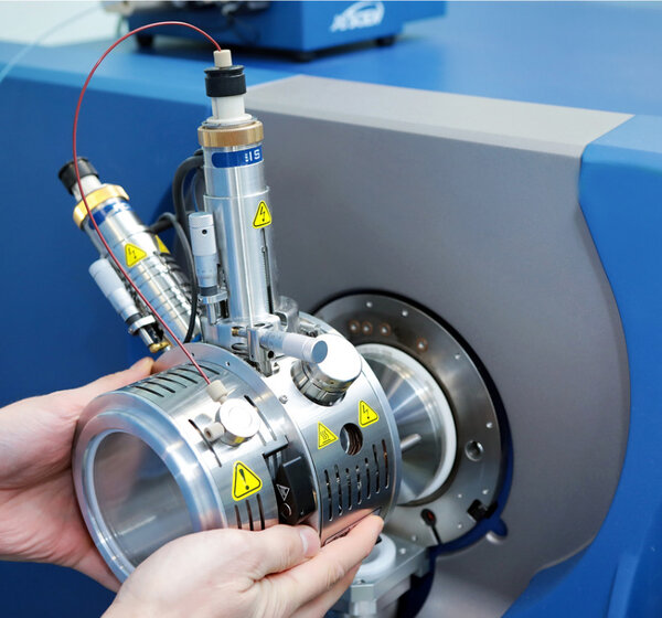 Image showing a device for determining the masses of atoms