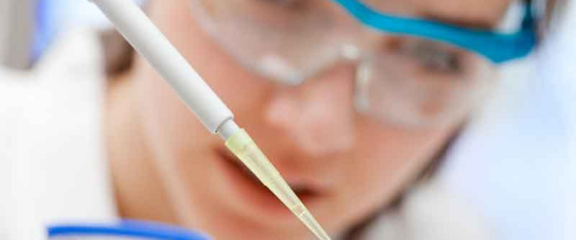 HLT05 iStock 135707831 Blood sample