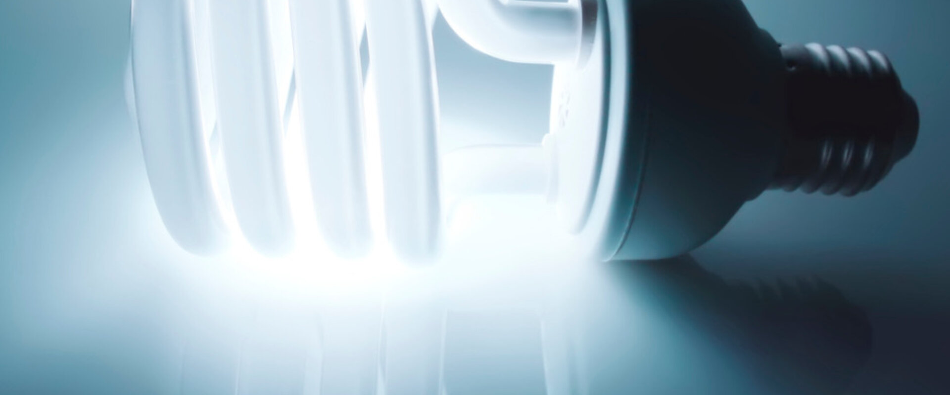 Energy saving fluorescent light bulb